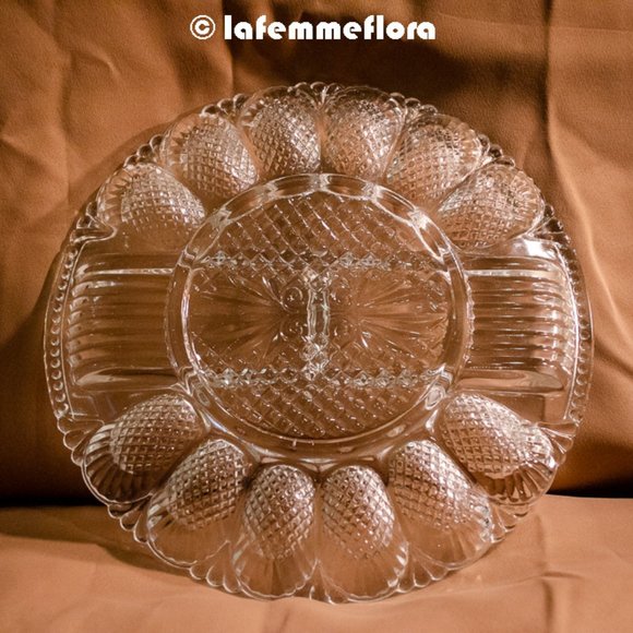 L.E. Smith Glass (clear) Egg or Oyster Plate - Picture 4 of 4